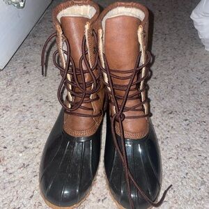 SPORTO lace up duck boots